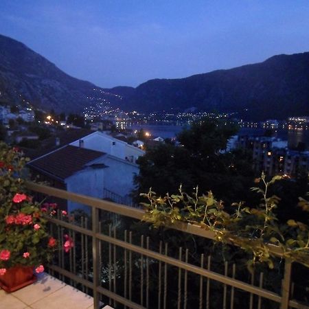 Apartment Aki Kotor Rom bilde