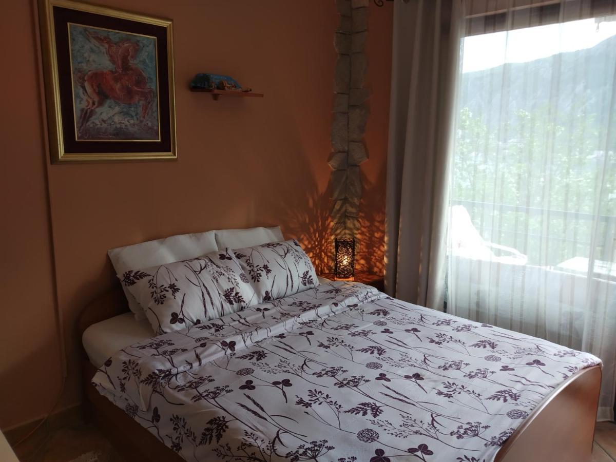 Apartment Aki Kotor Eksteriør bilde