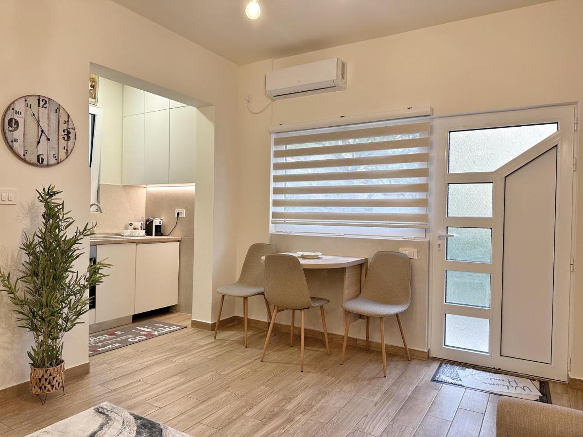 Apartment Aki Kotor Eksteriør bilde