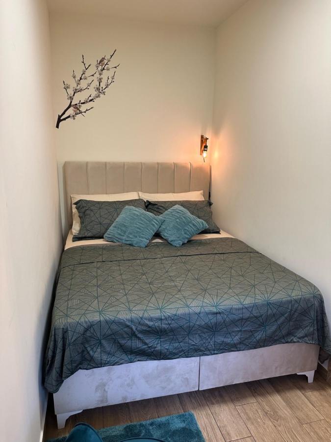 Apartment Aki Kotor Eksteriør bilde